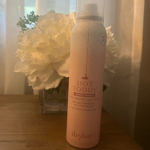Drybar
Hot Toddy Heat Protectant Mist